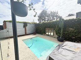 Hayes Haven Bunbury Escape