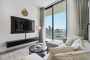 PVH - Elegant 1BR - Binghatti House