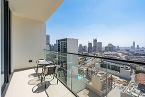 PVH - Elegant 1BR - Binghatti House