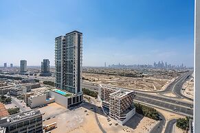 PVH - Elegant 1BR - Binghatti House