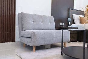 Business Bay Chic Studio for 3 in a Great Location