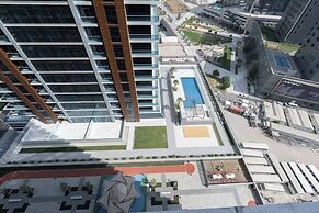 Business Bay Chic Studio for 3 in a Great Location