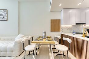 PVH - Vibrant 1BR in Binghatti Amber