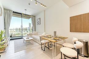PVH - Vibrant 1BR in Binghatti Amber