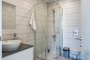 Valleria - 2 BR Apt W Pool in Larnaca
