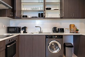 Valleria - 2 BR Apt W Pool in Larnaca