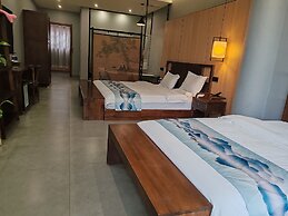 Qichi Waterfront B&B Hotel