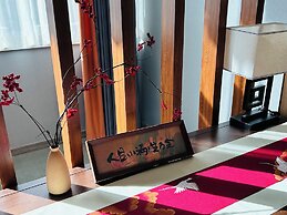 Qichi Waterfront B&B Hotel