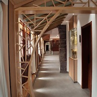 Qichi Waterfront B&B Hotel