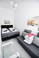 Charming 3BR Apt Close to Augarten Park
