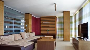 Sandy bay hotel