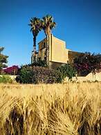 Mater Familias Oasis