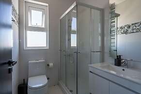 The Penthouse - 3BR Seaview in Larnaca
