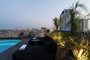 The Penthouse - 3BR Seaview in Larnaca