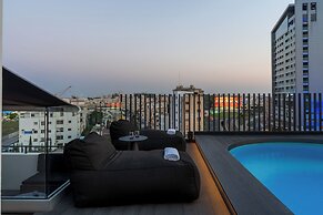 The Penthouse - 3BR Seaview in Larnaca