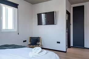 The Penthouse - 3BR Seaview in Larnaca
