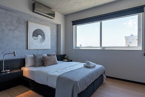 The Penthouse - 3BR Seaview in Larnaca