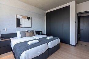 The Penthouse - 3BR Seaview in Larnaca