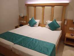 HOTEL KARAN PALACE