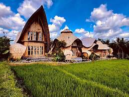GREEN LANDER UBUD