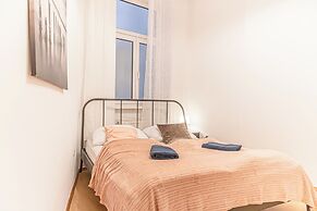 Charming 3BR Apt in Central Vienna