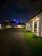 17 Garden