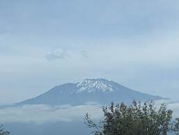 Explorers Kilimanjaro Boutique Hotel