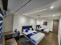 Lakhdatar Hotel
