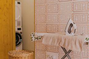Moll Petit Apartments