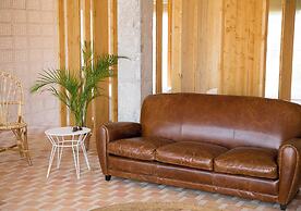 Moll Petit Apartments