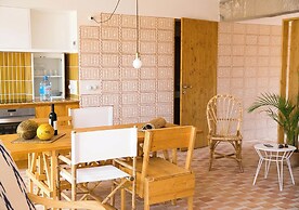 Moll Petit Apartments