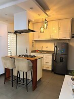 Colonial Leyton Apartment