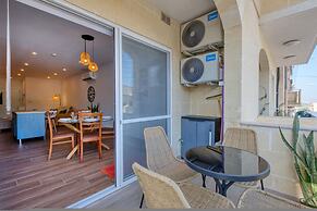 Qala Tranquil Escape - Stylish With Terrace AC