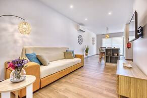 Qala Tranquil Escape - Stylish With Terrace AC