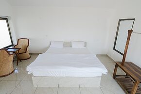 Golden Sands Desert Camp and Resort