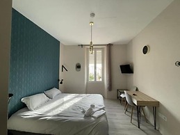 Appart Hôtel Sous les pins