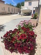 Appart Hôtel Sous les pins