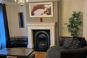 4 Bedroom House in Newry Central