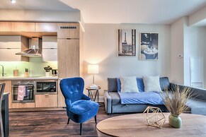 300 Front Luxury Condos