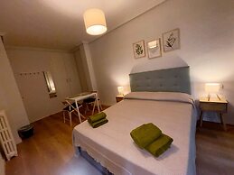 Rooms Carlos, next to Plaza Mayor