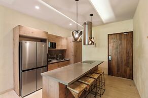 Modern Retreat with Private Garden and Jacuzzi
