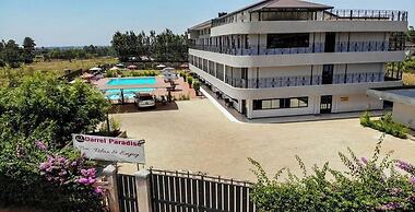 Darrel Paradise Resort