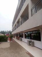 Darrel Paradise Resort