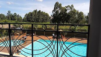 Darrel Paradise Resort