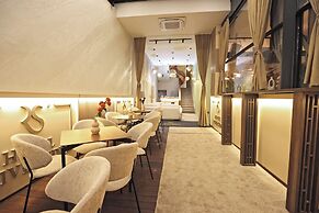 Hotel Riverside