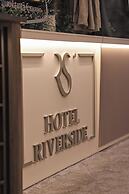 Hotel Riverside