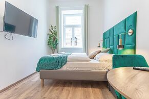 Cozy 1BR Apartment in Prime Location