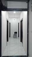 Hotel Viraj