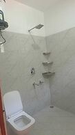 Shesh Besh Guest House & Restaurant