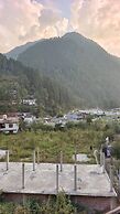Shesh Besh Guest House & Restaurant